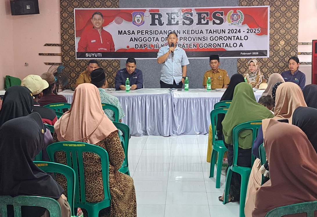 Anggota DPRD Provinsi Gorontalo, H. Suyuti, menggelar reses tatap muka dengan masyarakat di dua desa berbeda/Hibata.id