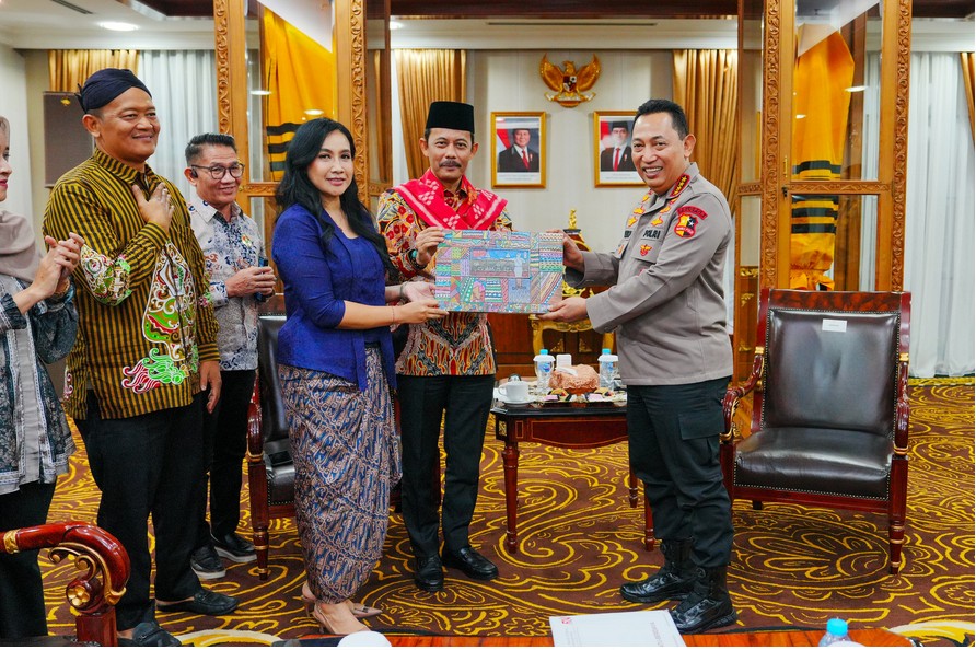Kapolri Jenderal Polisi Drs. Listyo Sigit Prabowo menerima audiensi Forum Keberagaman Nusantara pada 12 Februari 2025./Hibata.id