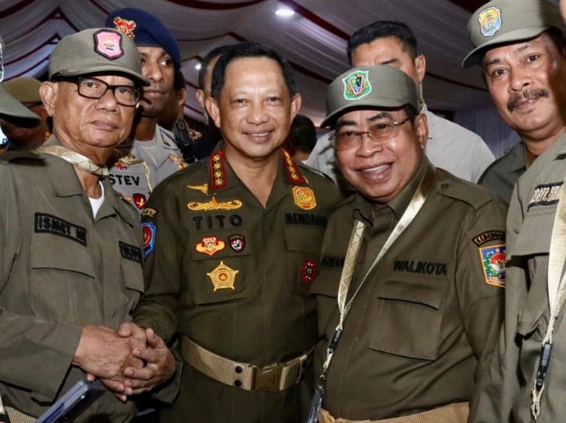 Wali Kota Gorontalo, Adhan Dambea saat mengikuti retret bersama kepala daerah lainnya di Akademi Militer (Akmil) Magelang, Provinsi Jawa Tengah. (Foto: Humas Pemkot Gorontalo)