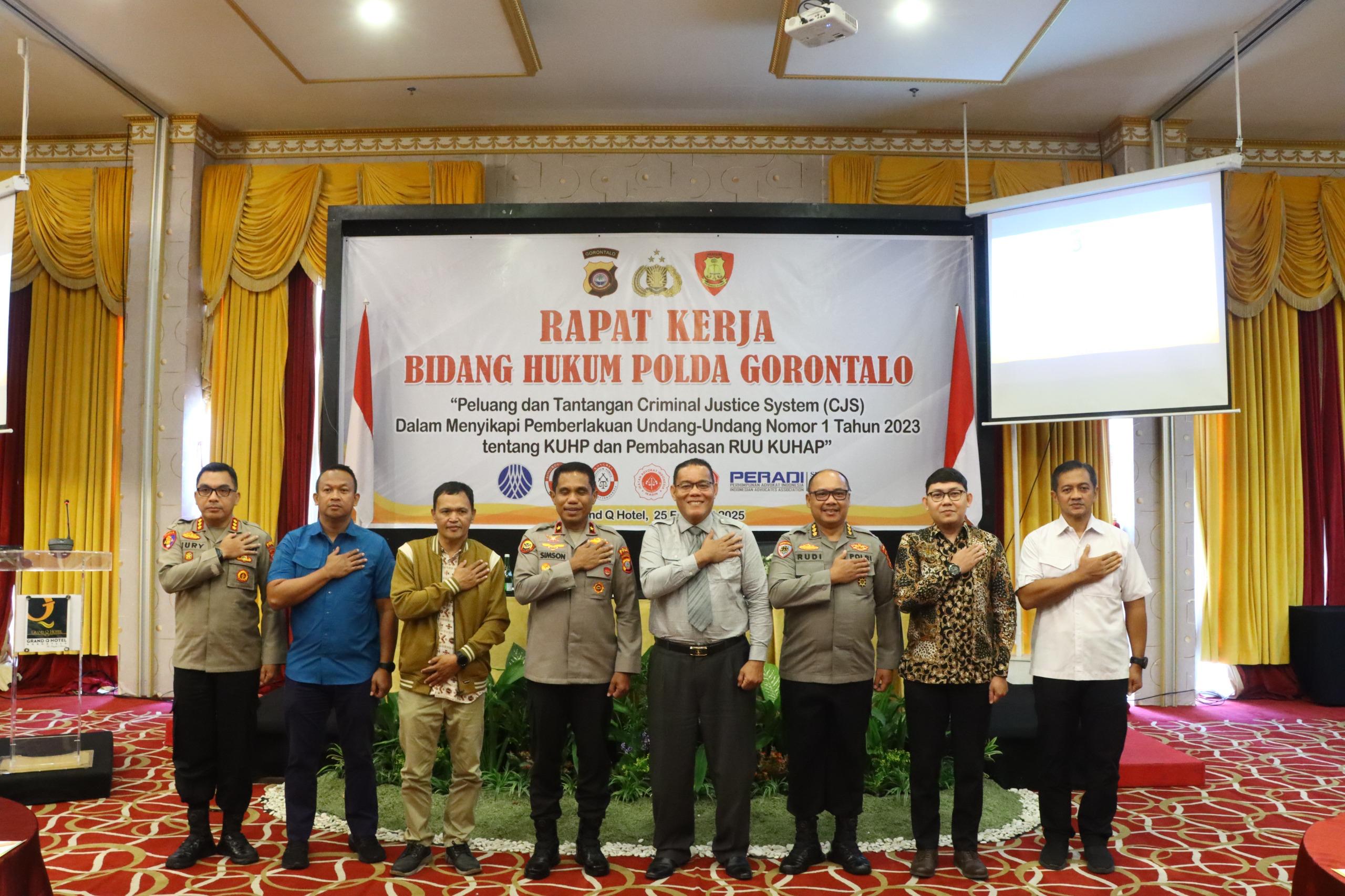 Wakil Kepala Kepolisian Daerah (Wakapolda) Gorontalo, Brigjen Pol Simson, membuka Rapat Kerja Bidang Hukum (Raker Bidkum) Tahun Anggaran 2025/Hibata.id