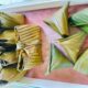 Kue Keyabu dibuat dari singkong parut yang dipadukan dengan gula merah dari aren murni/Hibata.id