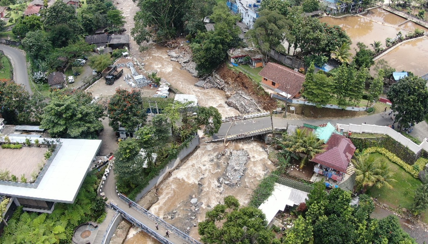 Laporan Forest Watch Indonesia (FWI) mengungkap bahwa deforestasi di tiga daerah aliran sungai (DAS) utama, yakni Ciliwung, Kali Bekasi, dan Cisadane, mencapai 2.300 hektare/Hibata.id