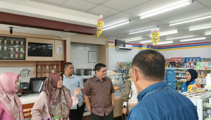 Deprov Gorontalo Tinjau Distribusi Produk UMKM di Gerai Indomaret Limboto