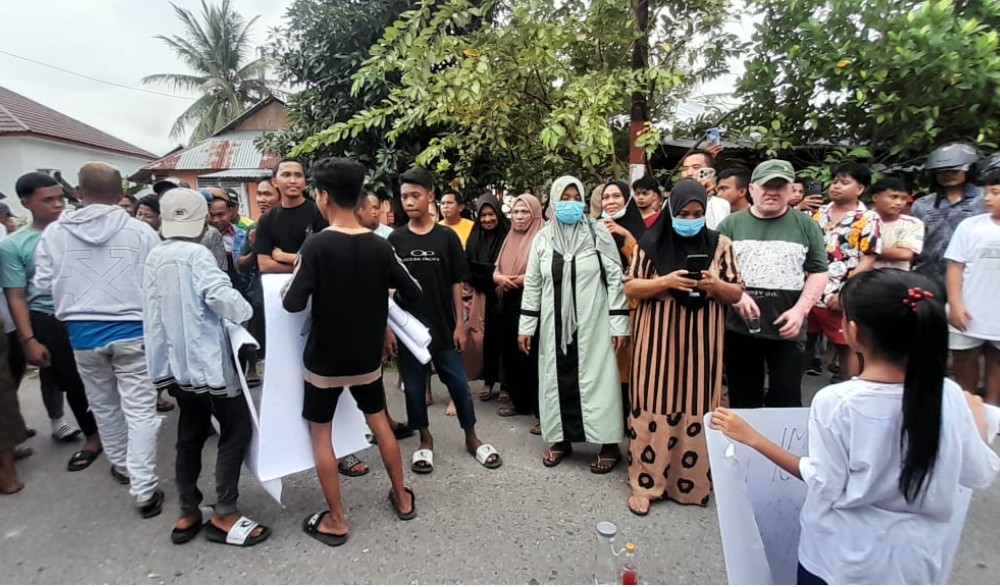 Desa Buhu Memanas, Masyarakat Tuntut Transparansi dan Pemberhentian Kades/Hibata.id