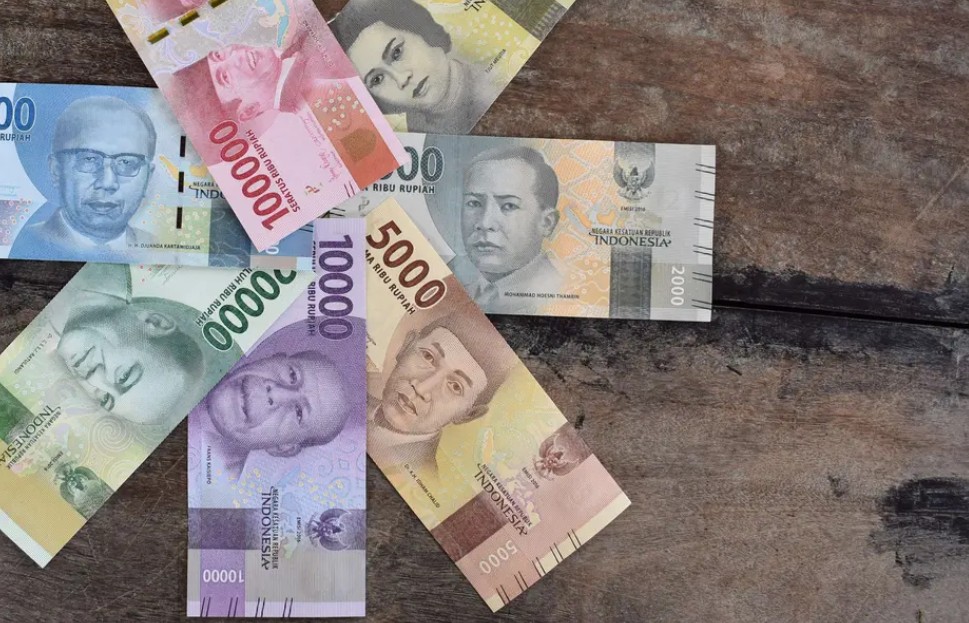 Bank Indonesia (BI) resmi menarik empat pecahan uang kertas rupiah dengan emisi tahun 1979, 1980. Sumber foto: Pexels.com/Hibata.id