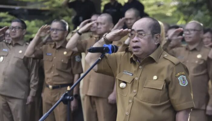 Adhan Dambea Ingatkan ASN dan TPKD Soal Disiplin Kerja