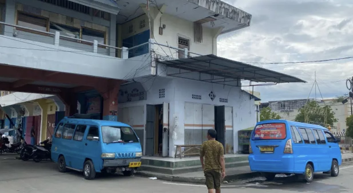 Sejumlah angkat yang berada di terimal bayangan. (Foto: Humas Pemkot Gorontalo)