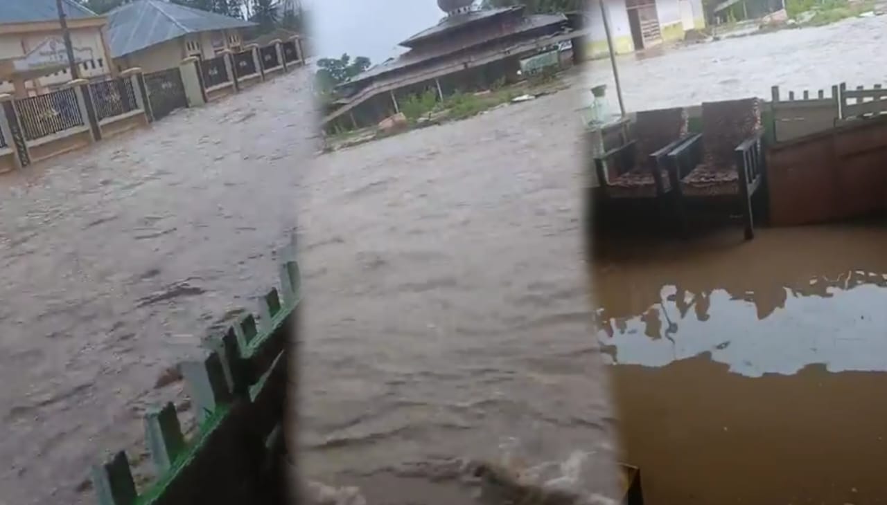 Hujan deras yang mengguyur sepanjang malam hingga dini hari kembali membawa bencana bagi warga Desa Libungo, Kecamatan Suwawa Selatan. (Foto: Istw)