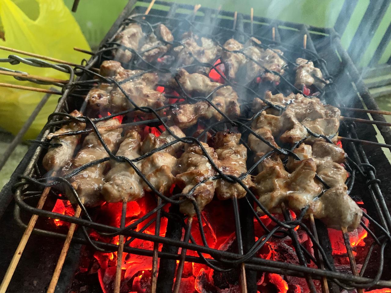 Sate Tuna - Mencicipi kuliner khas laut Sulawesi, salah satunya adalah sate tuna Gorontalo