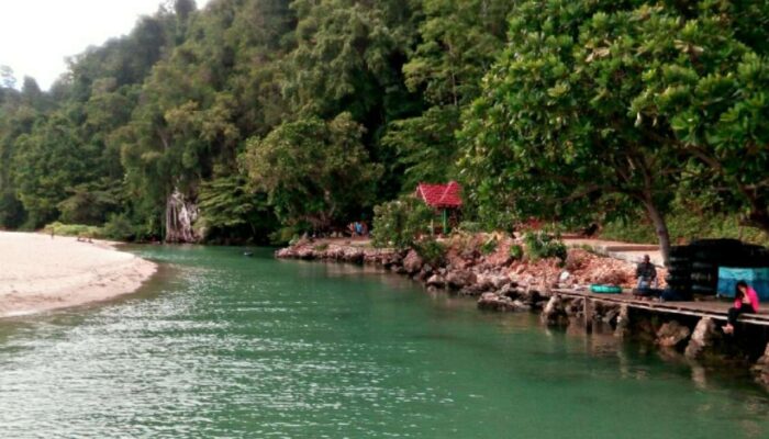 Bukan di Luar Negeri, Sungai Terpendek di Dunia Ada di Sulawesi