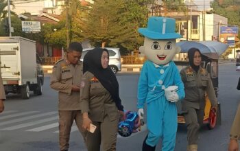 Wali Kota Gorontalo Ultimatum Penertiban Badut Jalanan: Satu Pekan Bersih atau Ditindak Tegas. Foto: Istimewa/Hibata.id