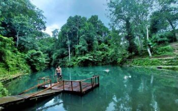 Danau Biru Lombok Tengah, Danau Cantik di Tengah Hutan. FOTO: yourtrip.id/Hibata.id