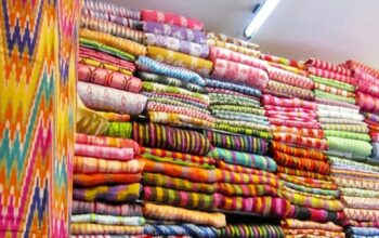 Kain Tenun Sutra Sengkang, Warisan Budaya Bugis dari Kampung Penenun Wajo