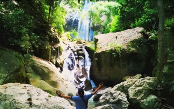 Air Terjun Botuwombato di Gorontalo Utara menyimpan keindahan alam yang masih alami dan kisah legenda raja masa lampau/Hibata.id