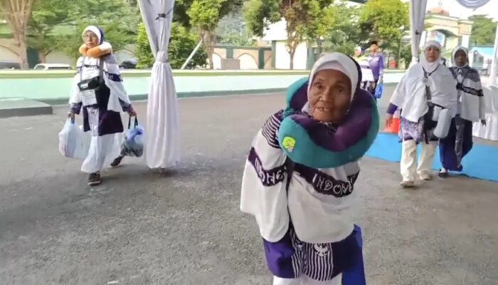 Nenek Sutiah 107 Tahun Jadi Jemaah Haji Tertua, Bawa Semangat ke Tanah Suci