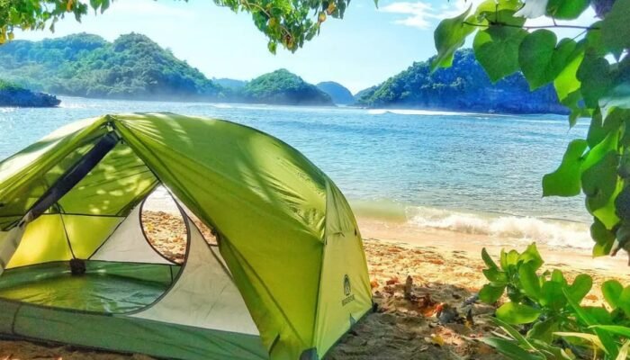 Wisata Pantai Teluk Asmara Malang, Keindahan Raja Ampat di Jawa Timur