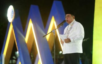 Wali Kota Gorontalo, H. Adhan Dambea saat memberikan sambutan di penutupan Seleksi Tilawatil Qur’an dan Hadits (STQH) ke-28 tingkat Kota Gorontalo pada Kamis, 1 Mei 2025. (Foto: Humas Pemkot Gorontalo)