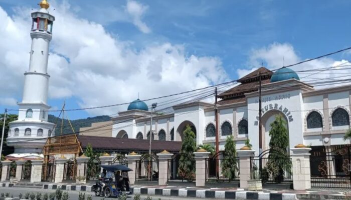 Adhan Sesalkan Masjid Baiturrahim Belum Miliki Struktur Rema Muda