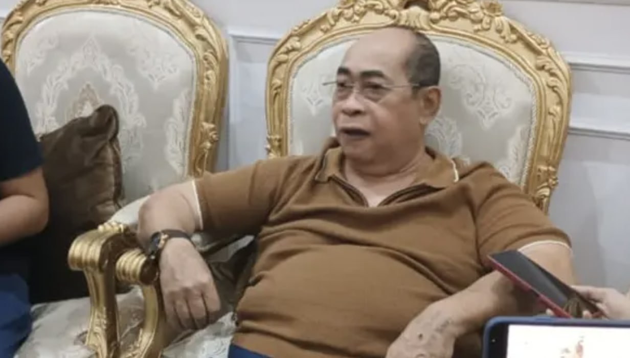 Wali Kota Gorontalo, Adhan Dambea saat diwawancarai, Ahad (4/5/2025). (Foto: Humas Pemkot Gorontalo)