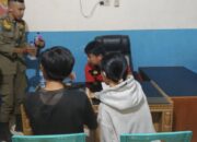 Sejumlah warga yang diamankan Satuan Polisi Pamong Praja (Satpol PP) Kota Gorontalo pada Jumat malam, 9 Mei 2025. (Foto: Humas Pemkot Gorontalo)