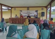 Dinas Penanaman Modal dan Pelayanan Terpadu Satu Pintu (DPM-PTSP) saat melakukan layanan "jemput bola" untuk pengurusan izin berusaha berbasis risiko di tingkat kecamatan. (Foto: Humas Pemkot Gorontalo)