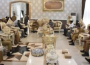 Wali Kota Gorontalo, Adhan Dambea saat menerima kunjungan kerja sekaligus silaturahmi dari anggota Komisi IV DPRD Provinsi Gorontalo pada Senin (19/5/2025) di Rumah Jabatan Wali Kota Gorontalo. (Foto: Humas Pemkot Gorontalo)