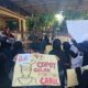 Aksi damai Jejak Puan di depan Polda Gorontalo menyoroti lambannya penanganan kasus kekerasan seksual di lingkungan pendidikan. Foto: Ist/Hibata.id