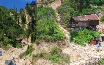 Salah satu pondok milik penambang tradisional yang di bongkar perusahaan. (Foto: Dok. Hibata.id)