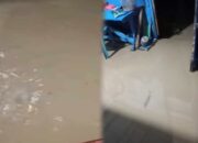 Potres banjir yang sudah masuk ke dalam rumah warga di Desa Bulangita pada Minggu (4/5/2025). (Foto: Dok. Warga)