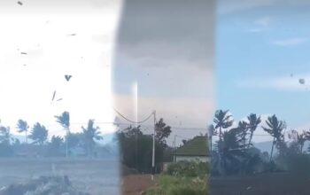 Tangkapan layar Detik-Detik Puting Beliung Sapu Komplek Universitas Muhammadiyah Gorontalo/Hibata.id