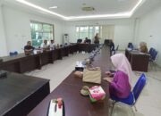 Rapat internal Pansus perkebunan kelapa sawit DPRD Provinsi Gorontalo. Foto Oyie