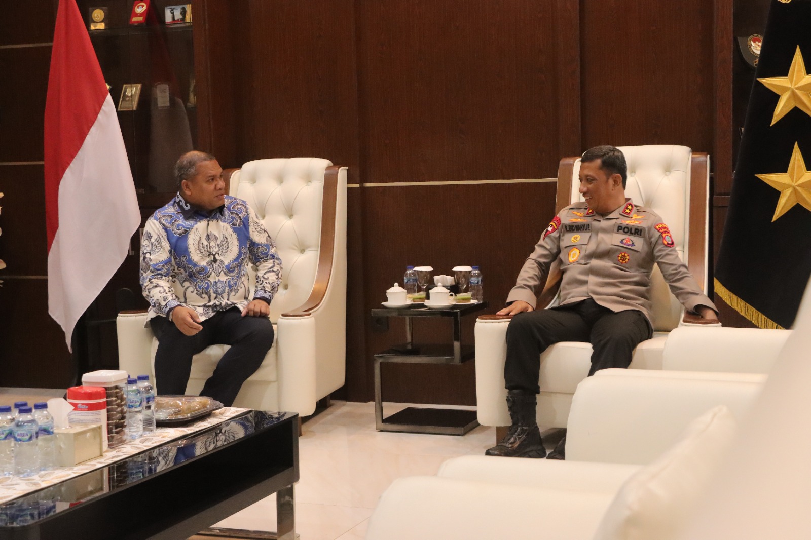 Kepala Kepolisian Daerah Gorontalo, Irjen Pol. Drs. R. Eko Wahyu Prasetyo, S.H., menerima kunjungan audiensi dari Rektor Universitas Negeri Gorontalo (UNG), Prof. Dr. Ir. Eduardo Wolok. Foto: Humas Polda/Hibata.id