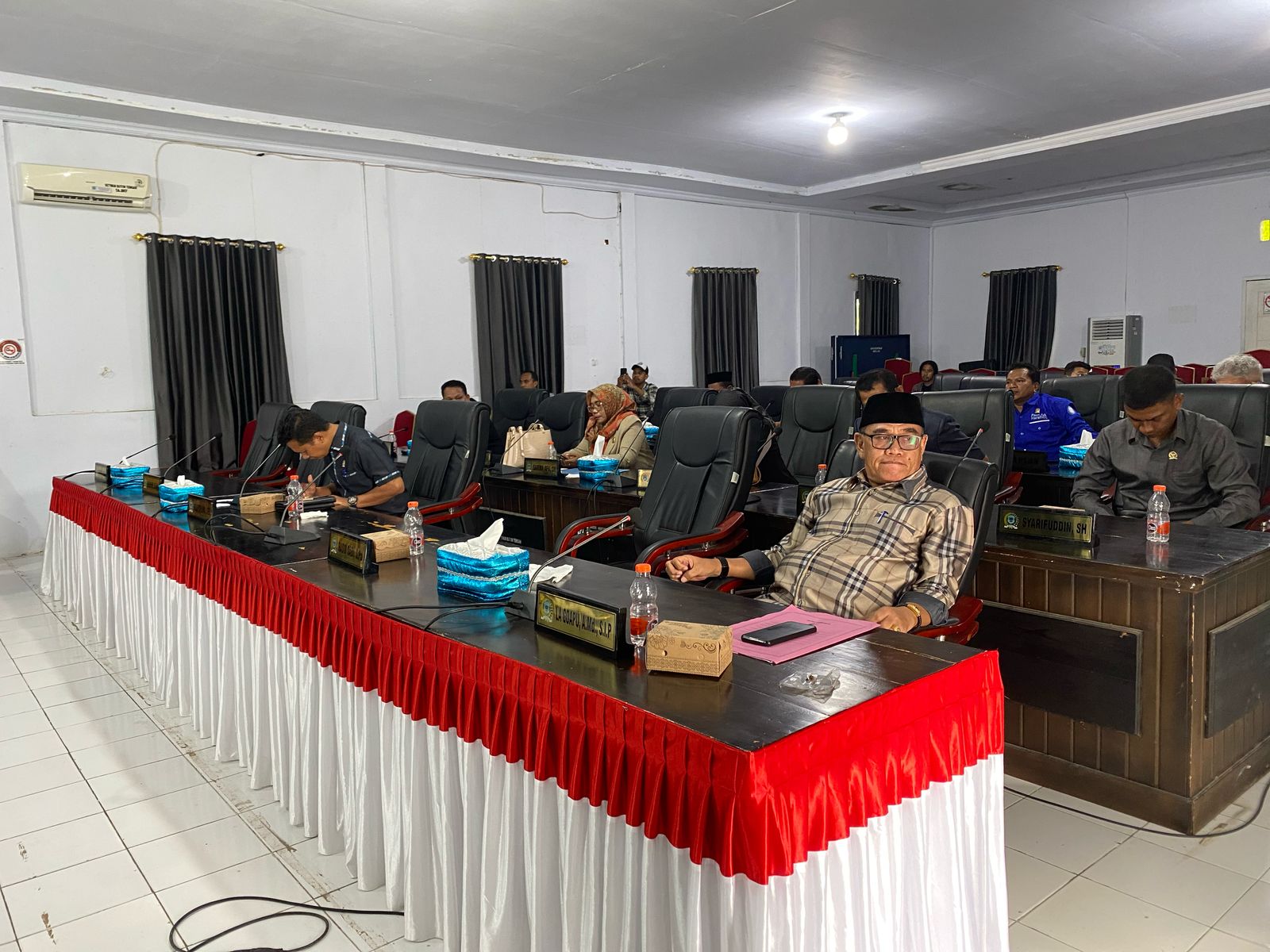 Legislator PDI-P Soroti Krisis Harga Rumput Laut, Petani Buteng Butuh Kepastian. Foto: Hibata.id