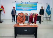 Bupati Buteng, Dr Azhari, bersama pimpinan USN Kolaka, langsung menandatangani kesepakatan tersebut guna membangun kembali Kampus B USN Kolaka di Buteng. Foto: Hibata.id