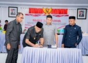 Dewan Perwakilan Rakyat Daerah (DPRD) Buton Tengah (Buteng) bersama pihak eksekutif, pada Senin siang (19/05/2025), menggelar sidang paripurna. Foto: Hibata.id