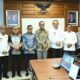 Gubernur Gorontalo Gusnar Ismail saat bertemu Menteri Pekerjaan Umum dan Perumahan Rakyat (PUPR) Dody Hanggodo di ruang rapat Menteri, Kebayoran Baru, Jakarta Selatan, Kamis (8/5/2025). (Foto : Tim Komunikasi Gubernur)