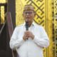 Bupati Ismet Mile saat menghadiri dan memberikan sambutan pada kegiatan Doa Akhir dan Awal Tahun Baru Islam 1 Muharram 1447 Hijriyah, di Masjid Agung Al-Marhamah Suwawa, Kamis (26/5/2026). (F.Yudi)/Hibata.id