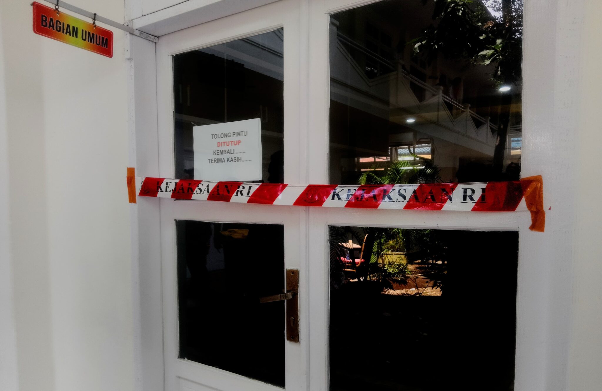 Kantor Wali Kota Gorontalo bagian umum usai digeledah Kejati/Hibata.id