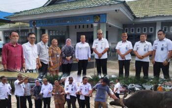 Pemerintah Kabupaten Bone Bolango menyerahkan sapi kurban kepada warga binaan Lapas Gorontalo sebagai wujud kepedulian pada perayaan Idul Adha 1446 H/2025 M