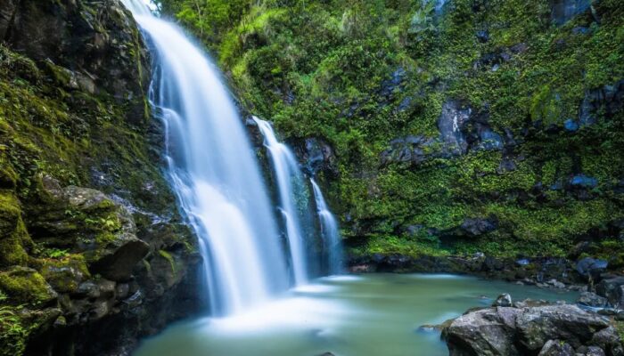 Curug Cikondang, “Niagara Mini” di Cianjur yang Tawarkan Kedamaian Alam