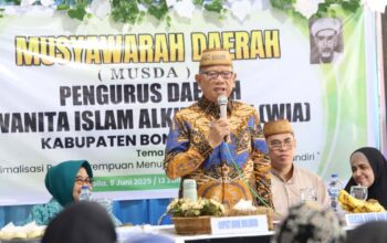 Bupati Bone Bolango, Ismet Mile, menginstruksikan pembentukan kepengurusan Wanita Islam Alkhairat (WIA)