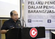 Wali Kota Gorontalo, Adhan Dambea saat membuka acara kegiatan pembinaan bagi para pelaku pengadaan barang dan jasa, Selasa (3/6/2025). (Foto: Humas Pemkot Gorontalo)