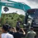 Kesatuan Pengelolaan Hutan (KPH) Wilayah III Pohuwato menemukan satu alat berat jenis Ekskavator di lokasi aktivitas tambang emas ilegal di Dusun Karya Baru, Desa Balayo. (Foto: Dok. Istw Hibata.id)