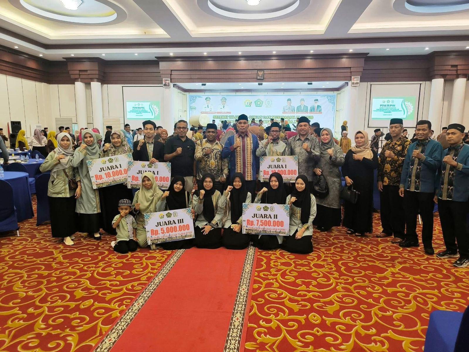 Wakil Bupati Buton Tengah, Muhammad Adam Basan, yang hadir pada malam penutupan menyampaikan rasa syukur dan apresiasi kepada seluruh kafilah, pelatih, serta para pendukung. Foto: Hibata.id