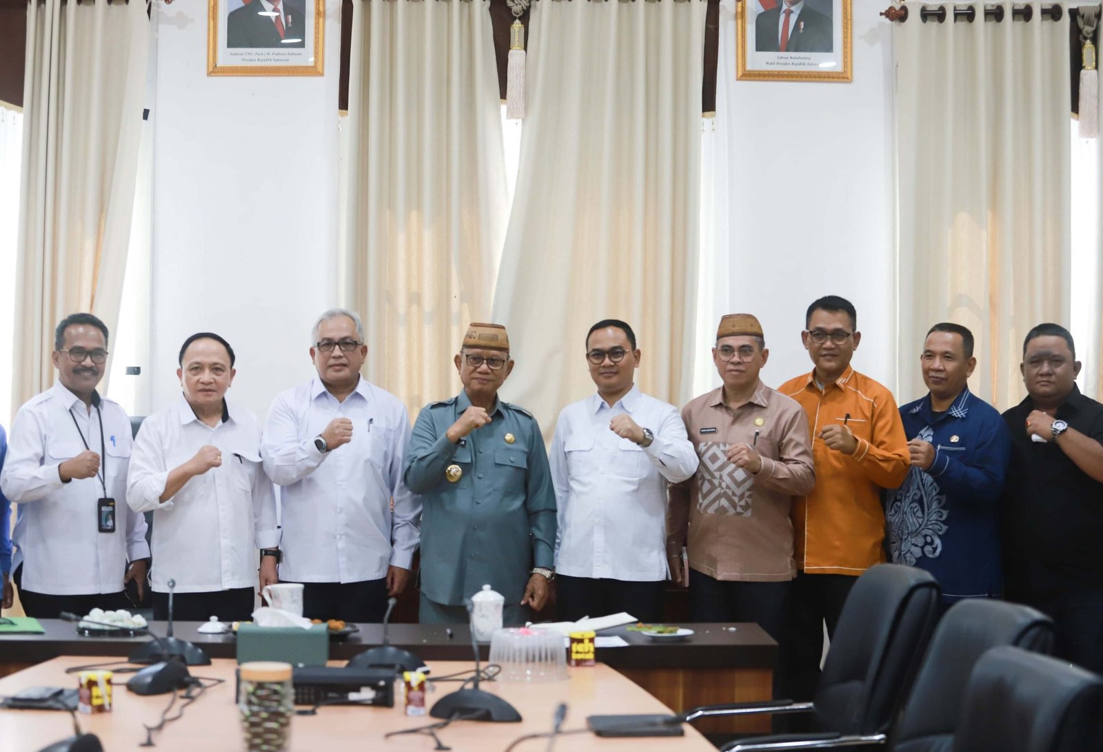 Staf Ahli Menteri Pekerjaan Umum dan Perumahan Rakyat (PUPR) Bidang Keterpaduan Pembangunan, Edy Juharsyah, melakukan kunjungan kerja di Kabupaten Bone Bolango. Foto:Humas/Hibata.id