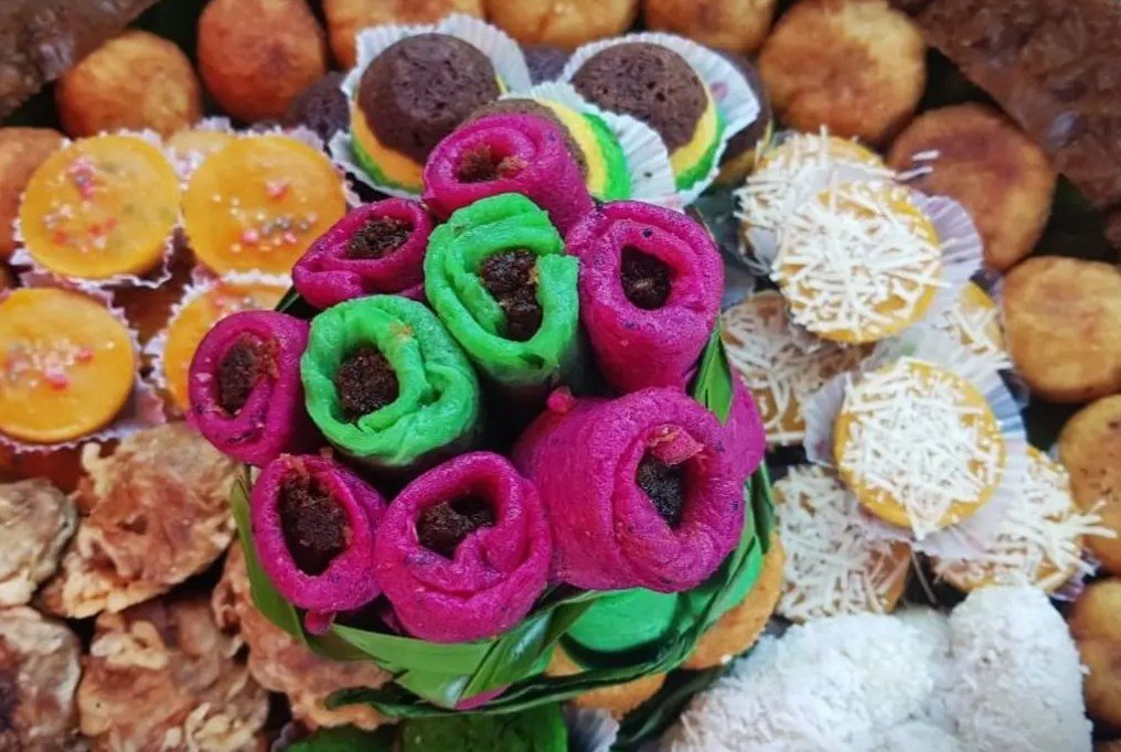 Kue tradisional dipamerkan dalam pagelaran lomba kuliner tradisional di Gorontalo Utara. Foto: banthayo/Hibata.id