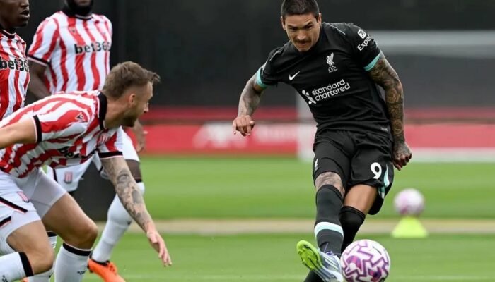 Darwin Nunez Hattrick, Liverpool Libas Stoke City 5-0 di Laga Uji Coba
