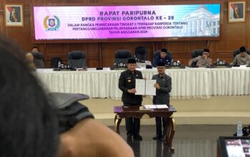 Rapat Paripurna ke-28 yang digelar di ruang sidang utama, Selasa (8/7/2025). Foto: Hibata.id