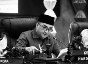 Mendiang mantan Ketua DPRD Kota Gorontalo, Hardi Sidiki saat menjabat