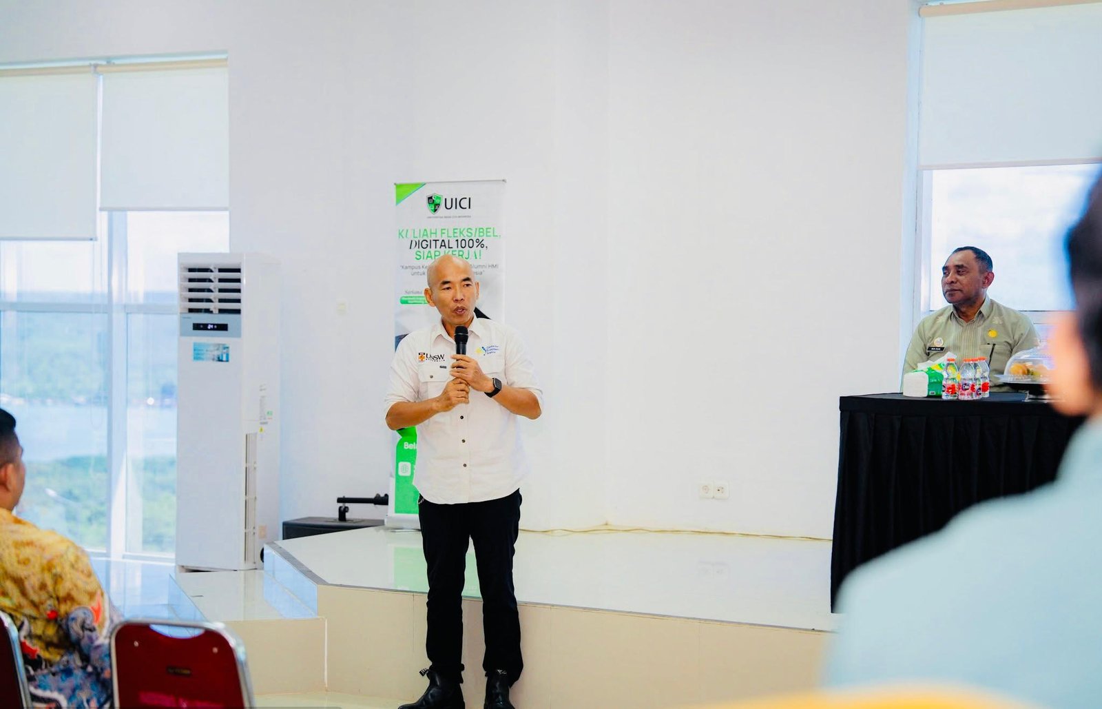 Rektor UICI, Prof. Dr. La Ode Masihu Kamaluddin, M.Sc., M.Eng. Foto: Arwin/Hibata.id